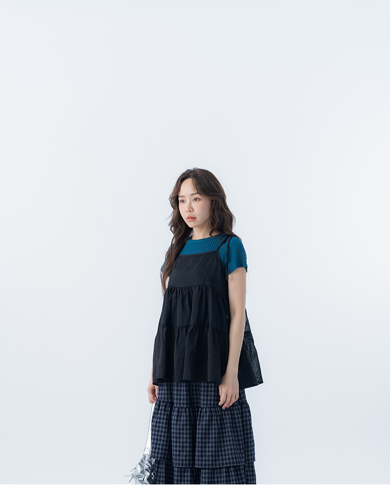 フラワー刺繍シアーキャミソール 4色展開