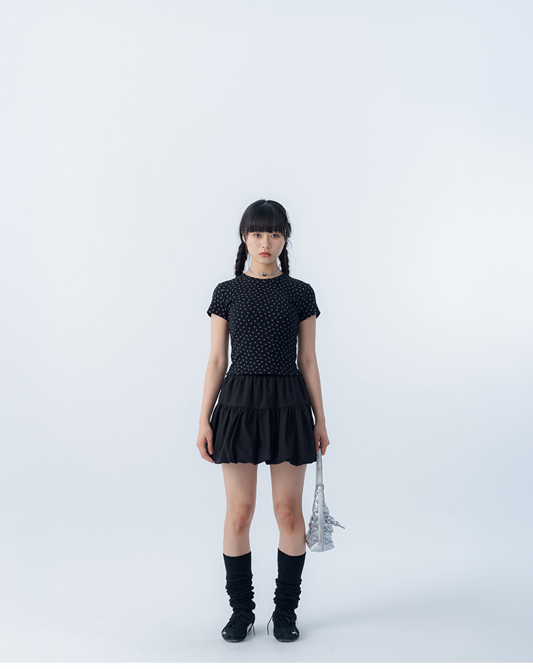 リボンプリントフィットトップス 3色展開