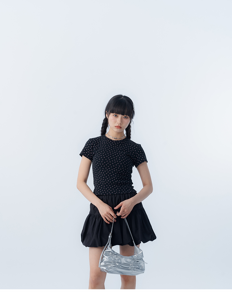 リボンプリントフィットトップス 3色展開