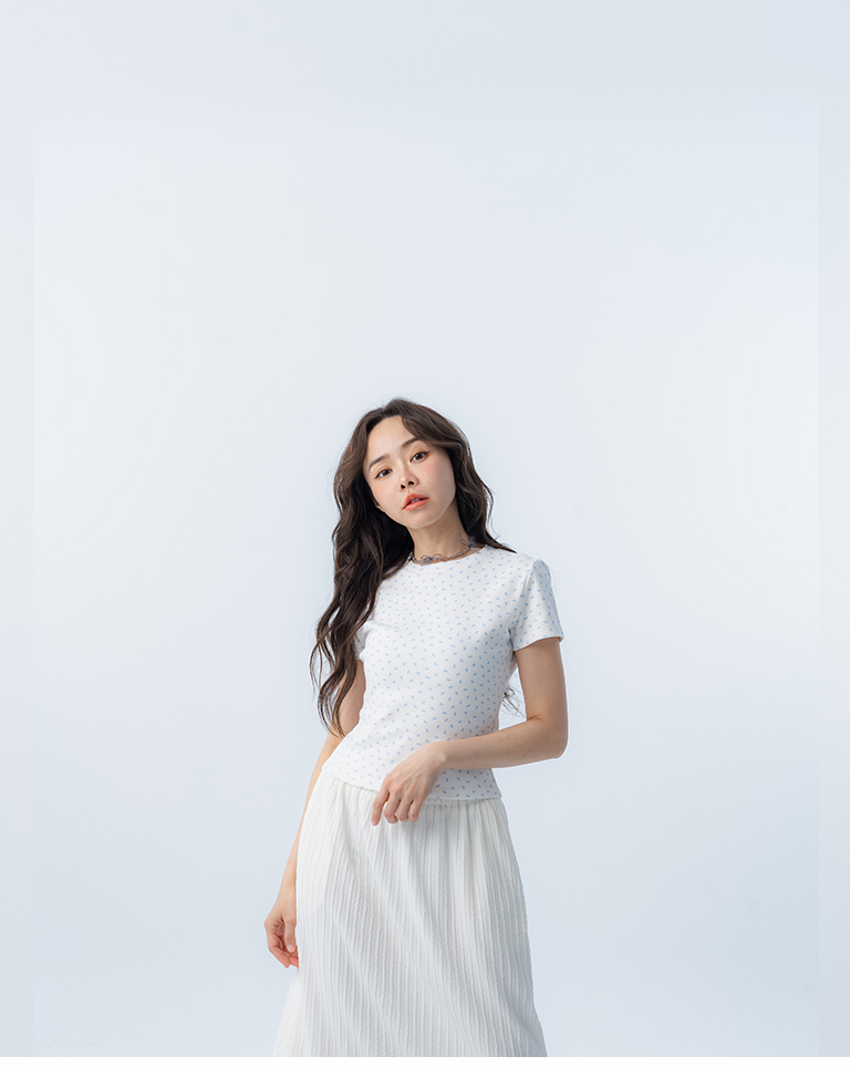 リボンプリントフィットトップス 3色展開