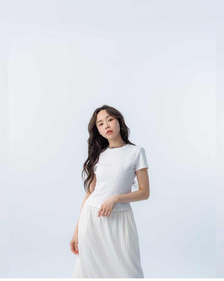 リボンプリントフィットトップス 3色展開