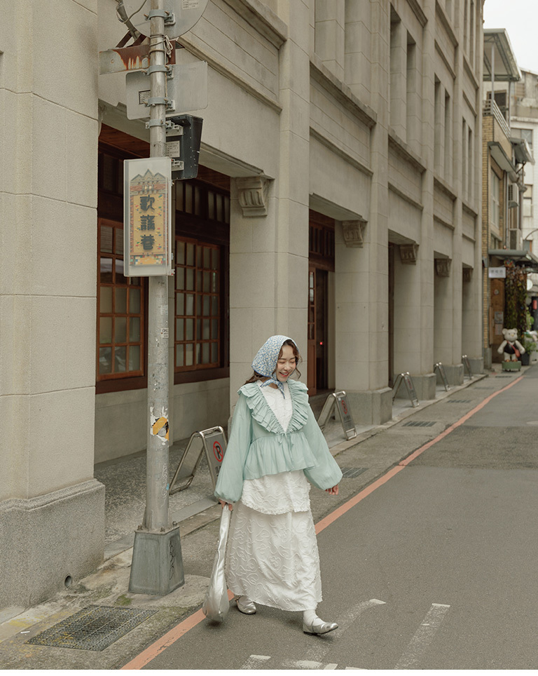 フリルカラーリボンシャツ風羽織 3色展開