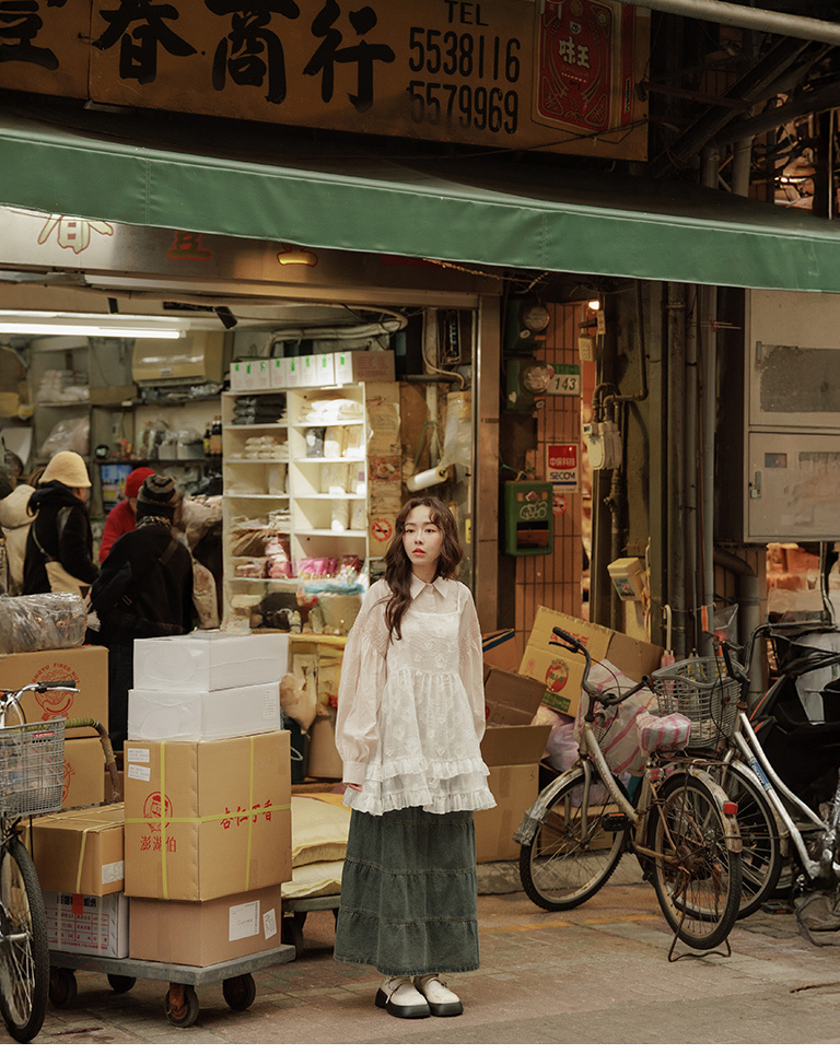 立体フラワー透かし編みキャミソール ホワイト