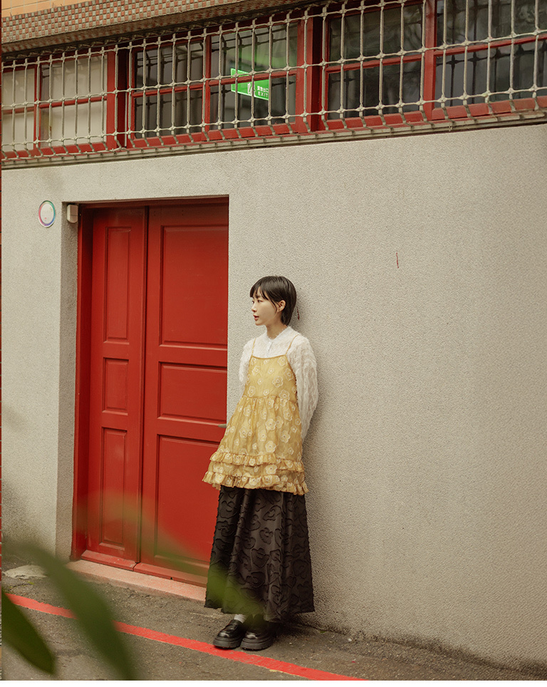 立体フラワー透かし編みキャミソール イエロー