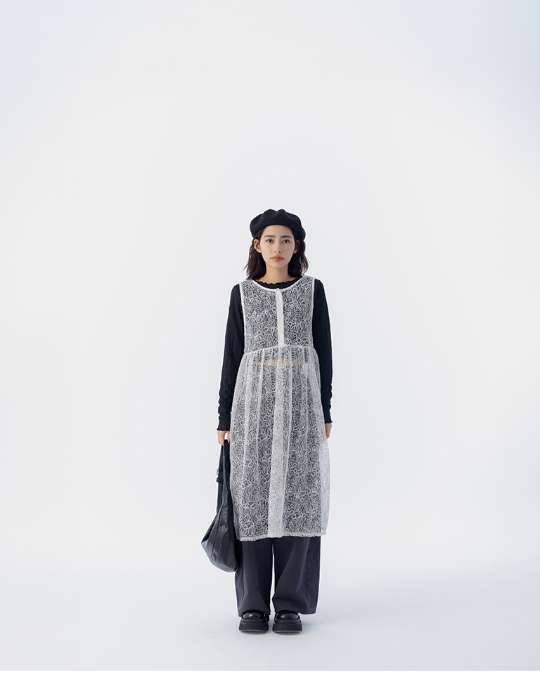 リバーシブルレースベスト