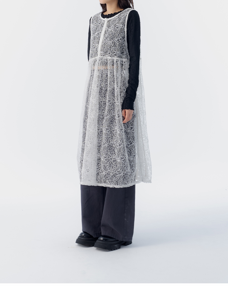 リバーシブルレースベスト