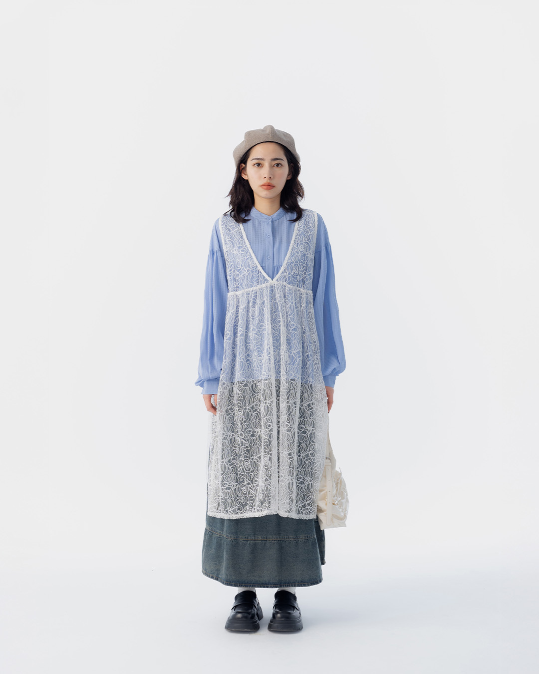 リバーシブルレースベスト