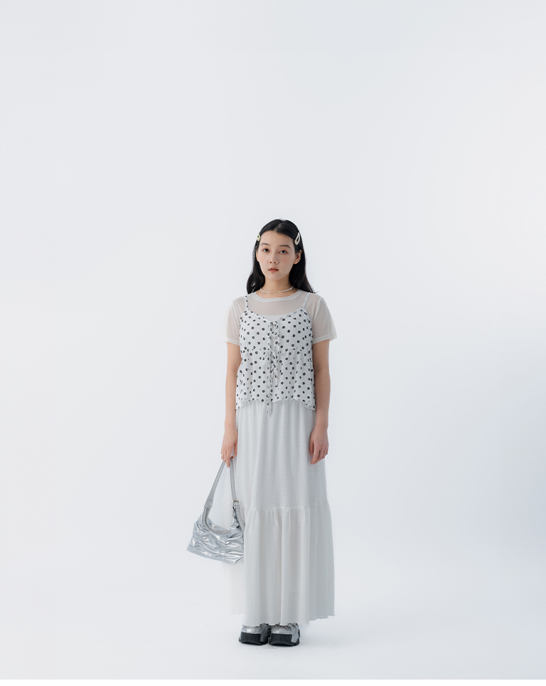 フラワー刺繍キャミベスト 2色展開