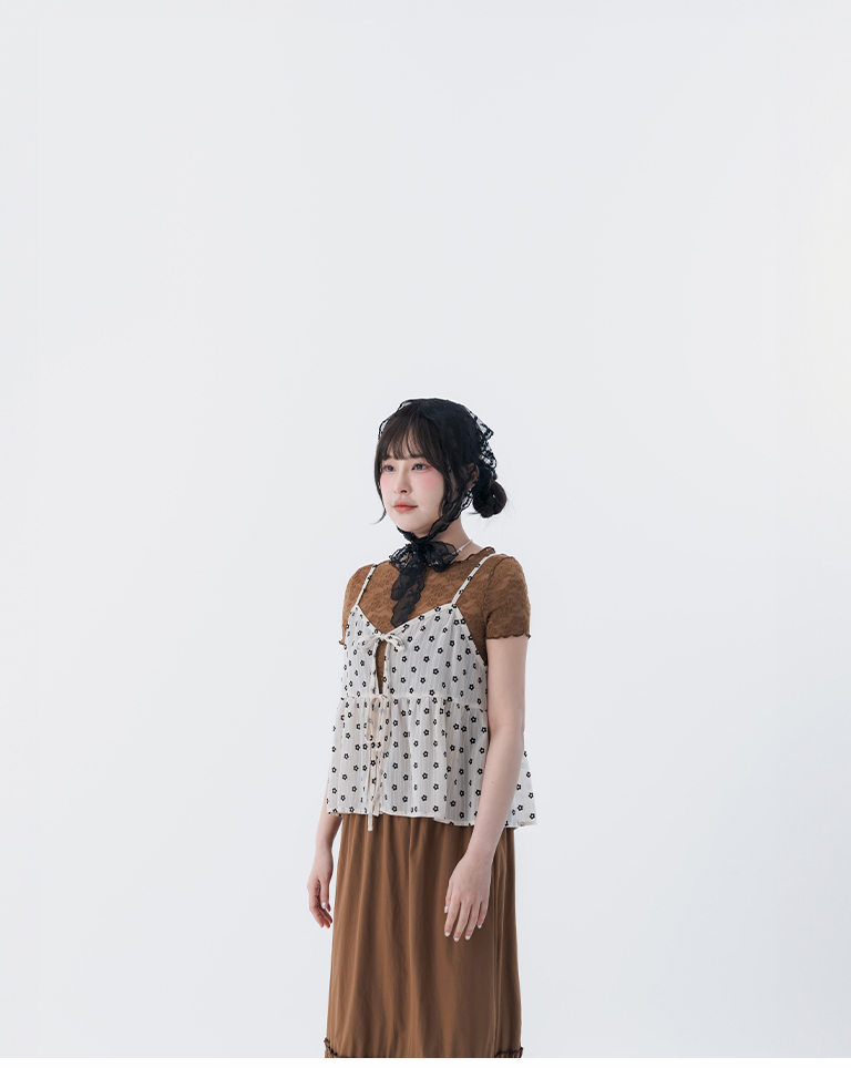 フラワー刺繍キャミベスト 2色展開