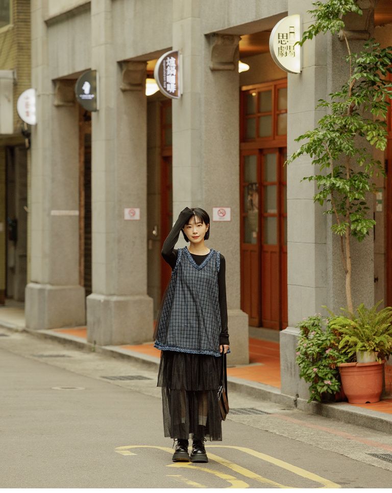 春1尚未收到---ダブルレイヤーチェックワンピース 2色展開