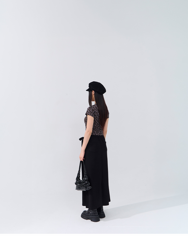 ヒョウ柄フィット半袖トップス 2色展開