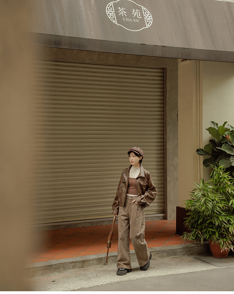 春1尚未收到---フラワー柄シアートップス 4色展開