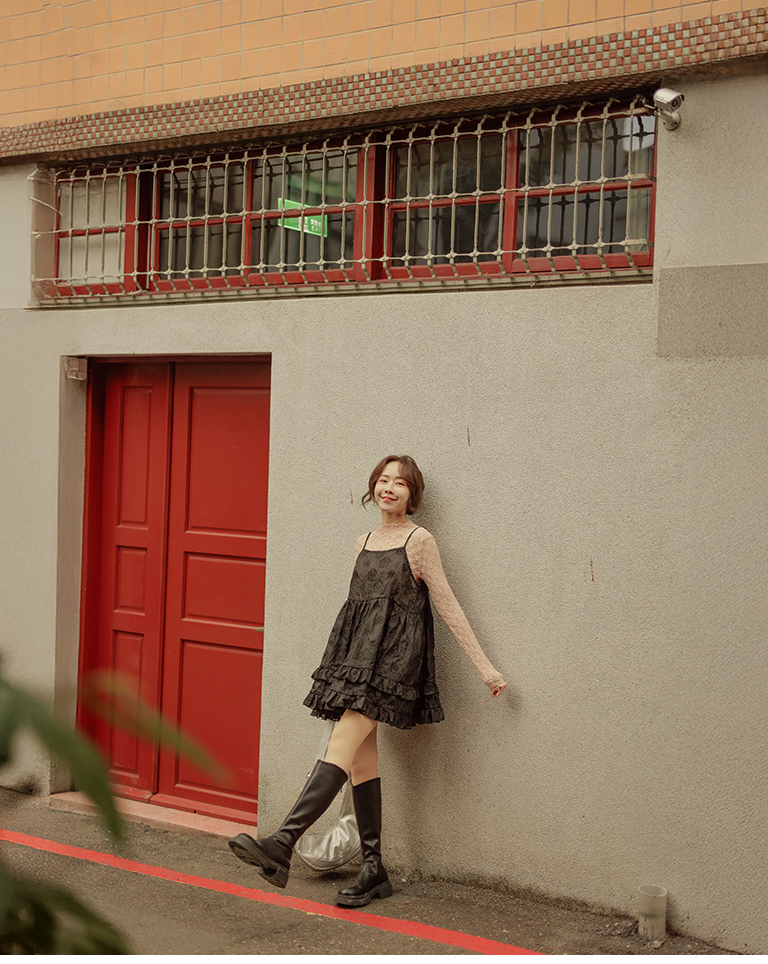 春1尚未收到---フラワー柄シアートップス 4色展開