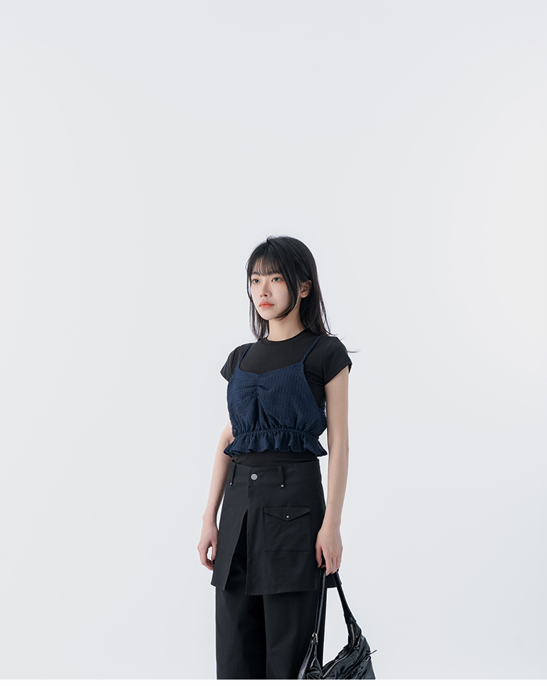 シャーリングフリルキャミベスト 2色展開