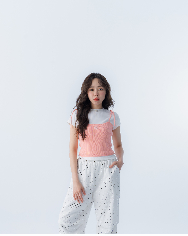 フラワー刺繍ニットキャミソール 3色展開