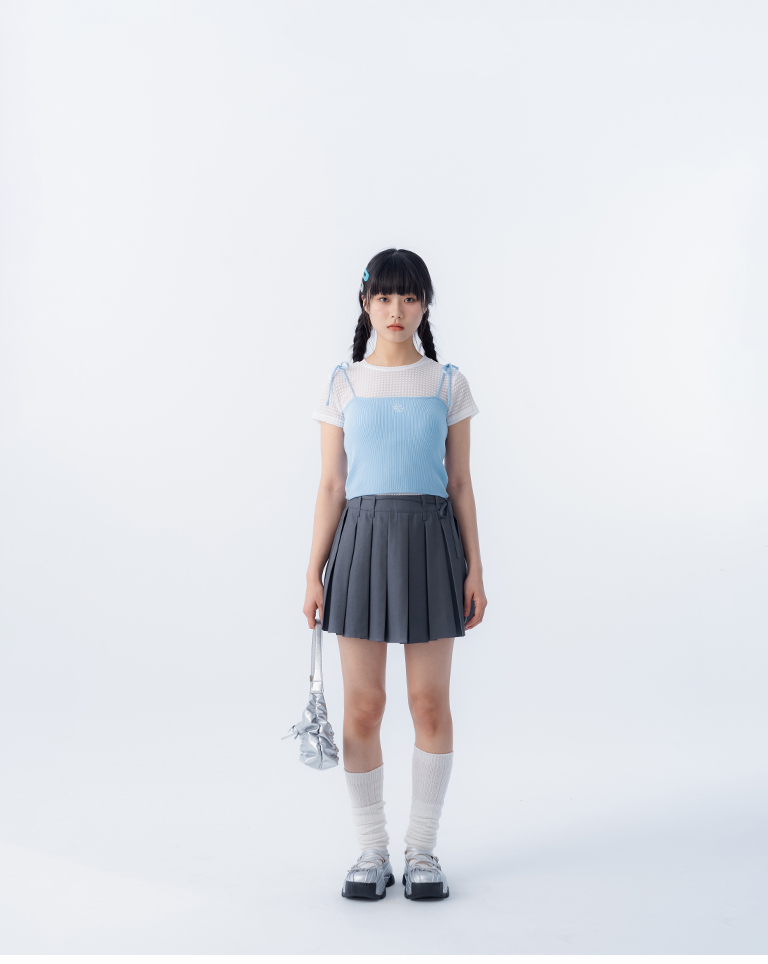 フラワー刺繍ニットキャミソール 3色展開