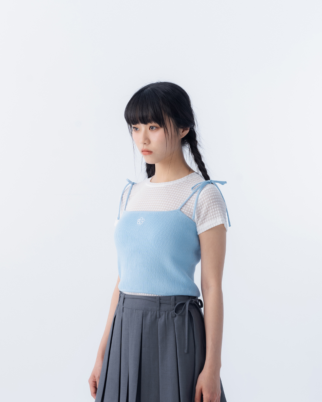 フラワー刺繍ニットキャミソール 3色展開