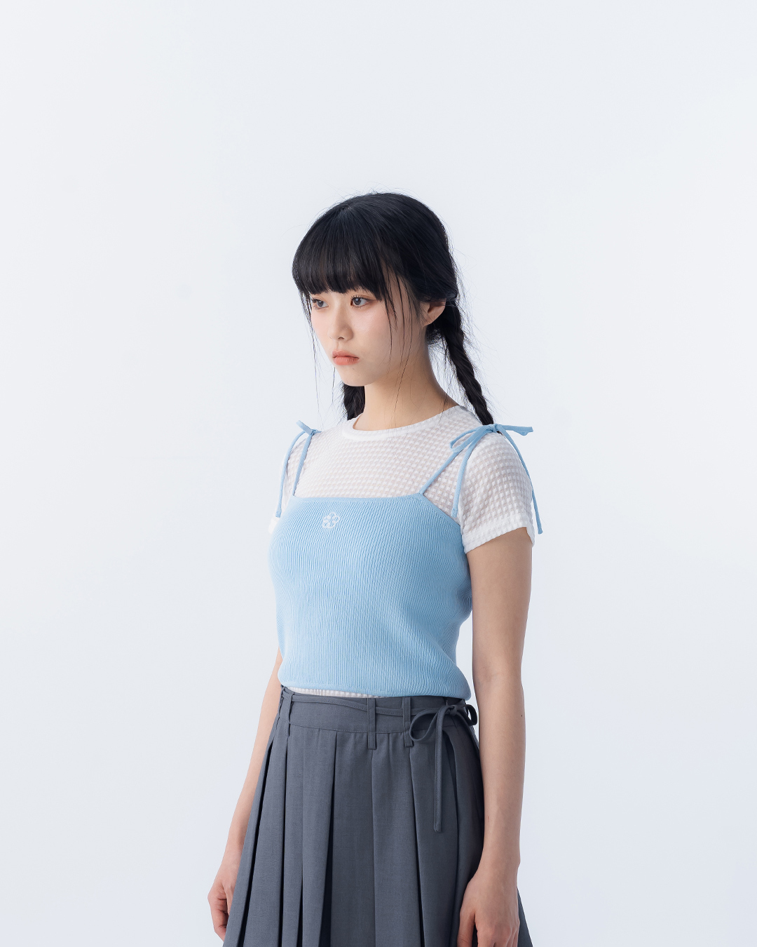 フラワー刺繍ニットキャミソール 3色展開