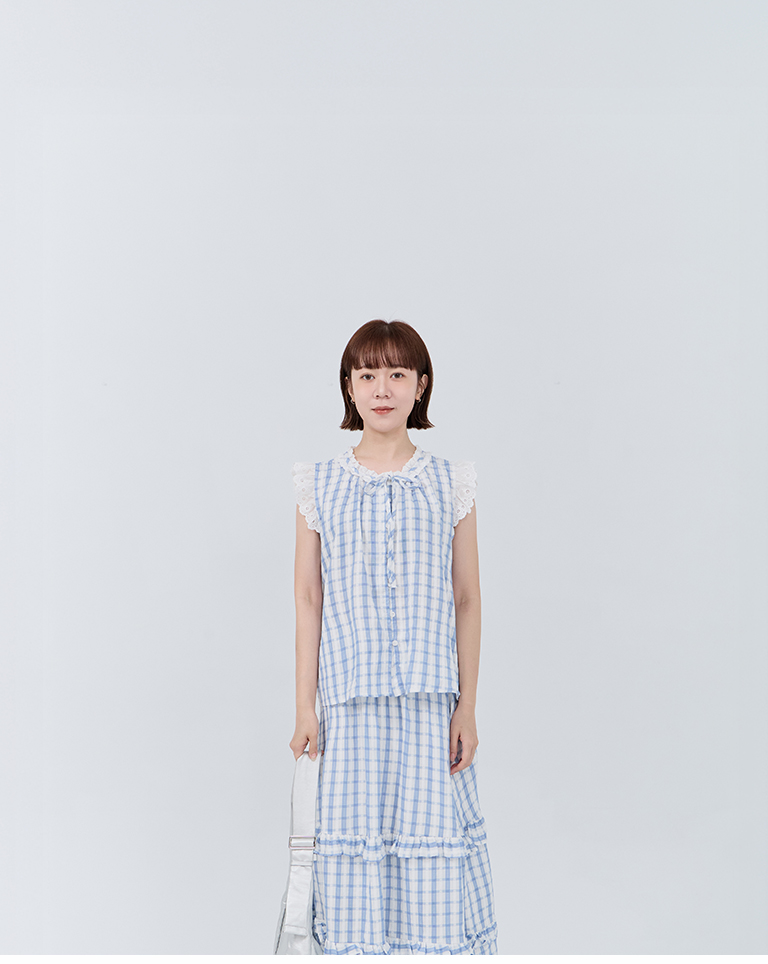 レースフリルリボンノースリーブトップス 2色展開