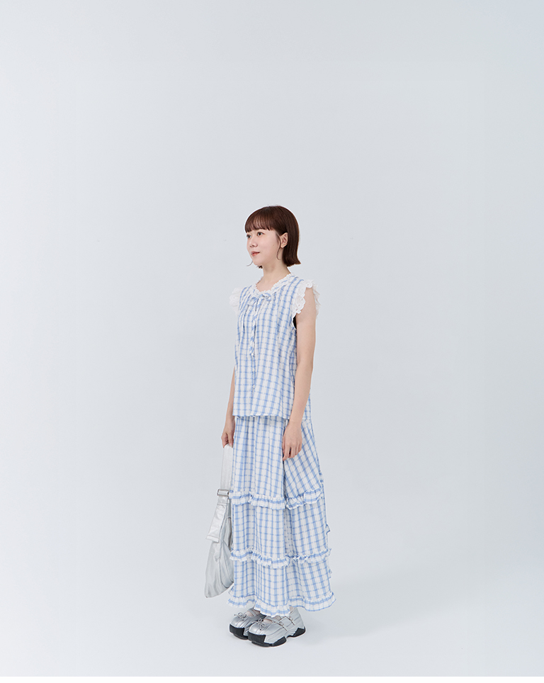 レースフリルリボンノースリーブトップス 2色展開