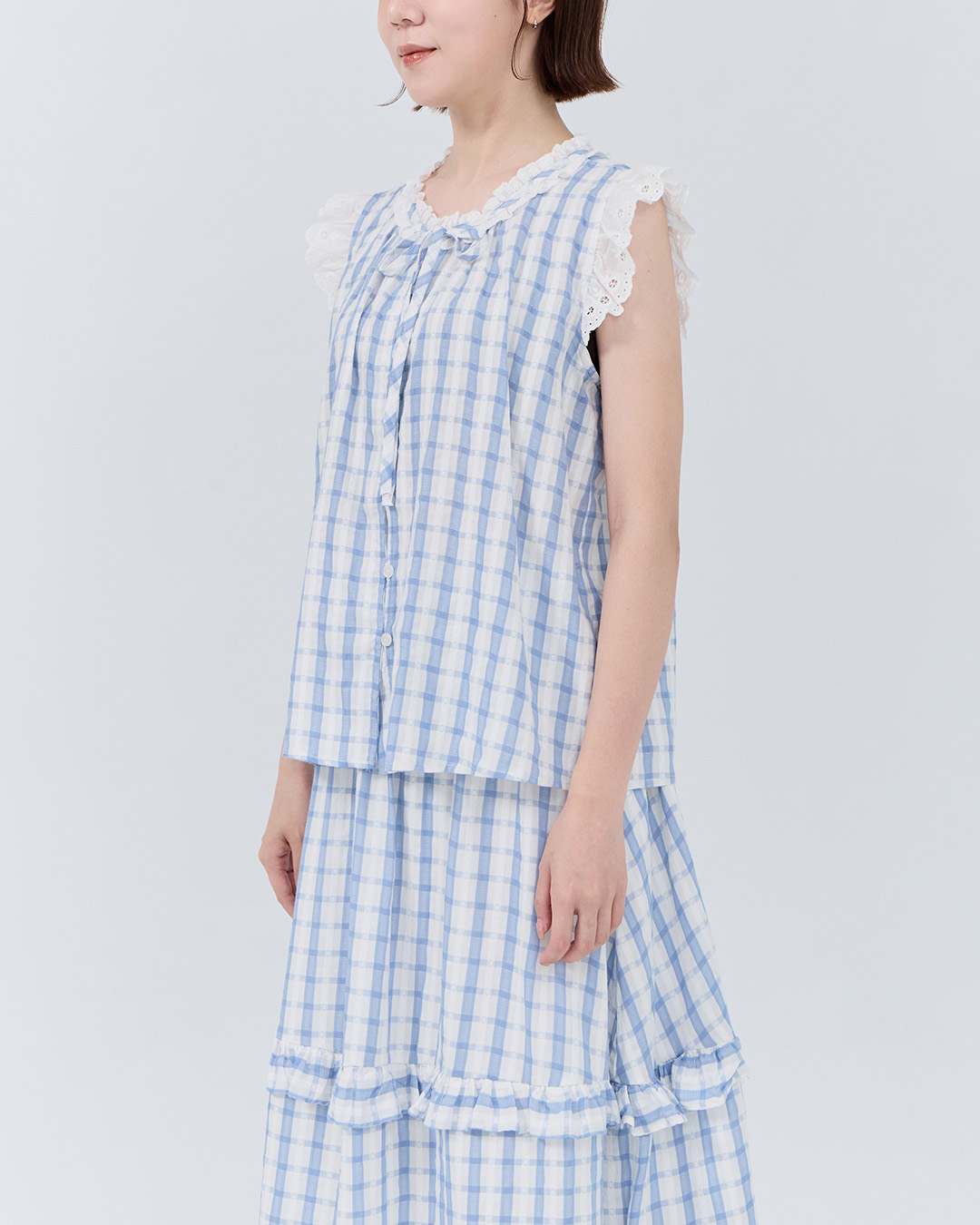 レースフリルリボンノースリーブトップス 2色展開