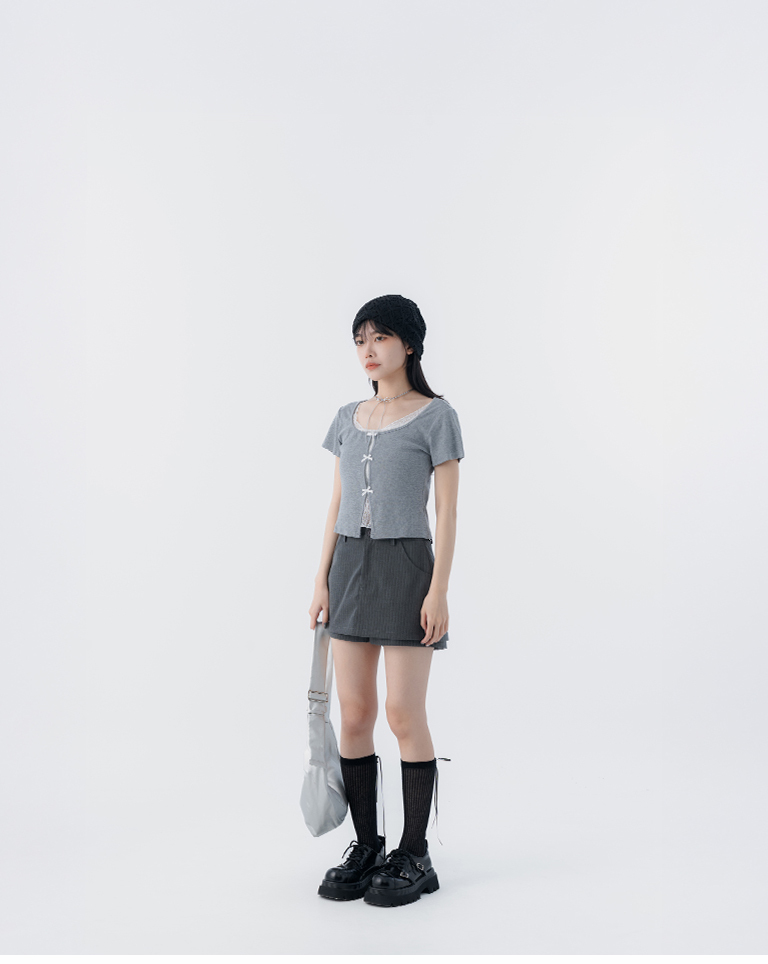 春12未到---フェイクレイヤードレーストップス 3色展開
