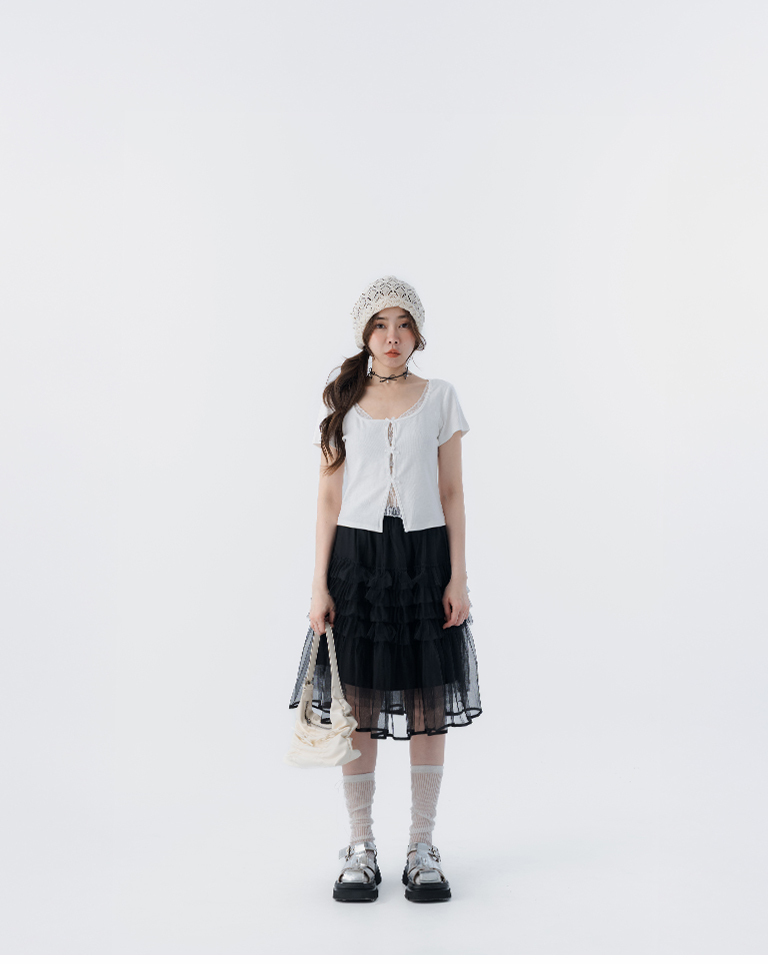 春12未到---フェイクレイヤードレーストップス 3色展開