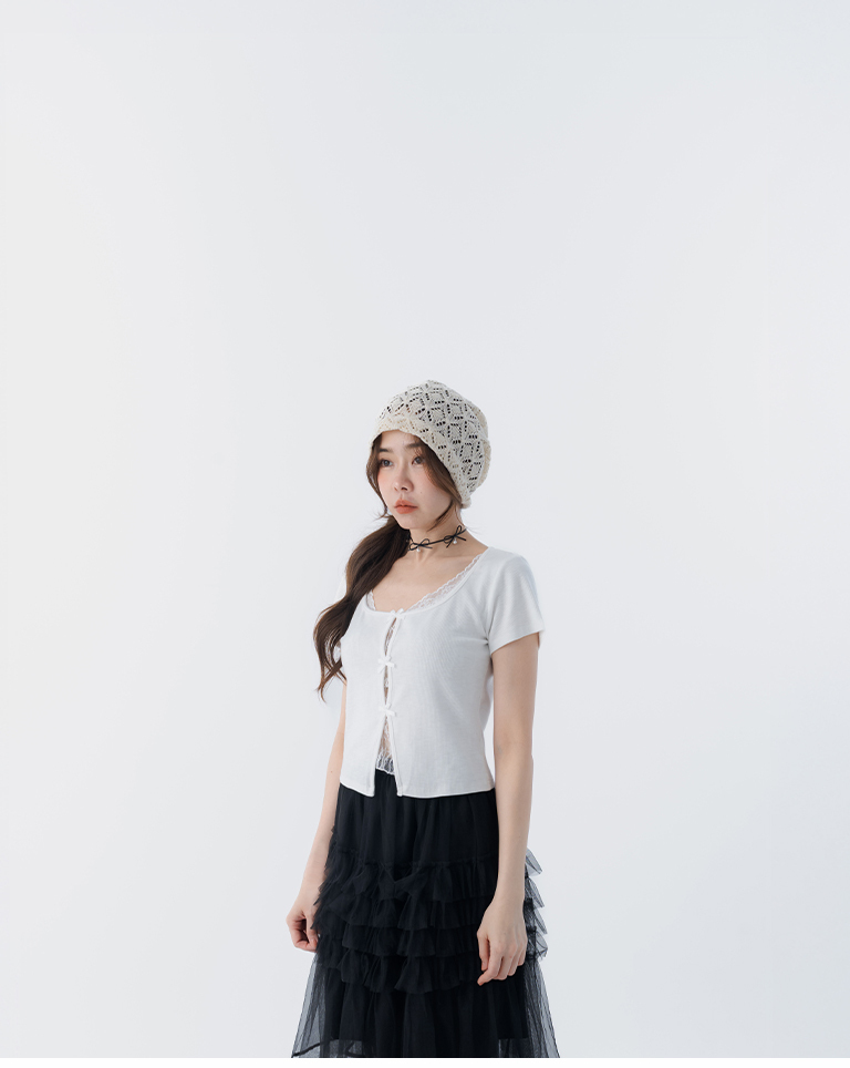 春12未到---フェイクレイヤードレーストップス 3色展開