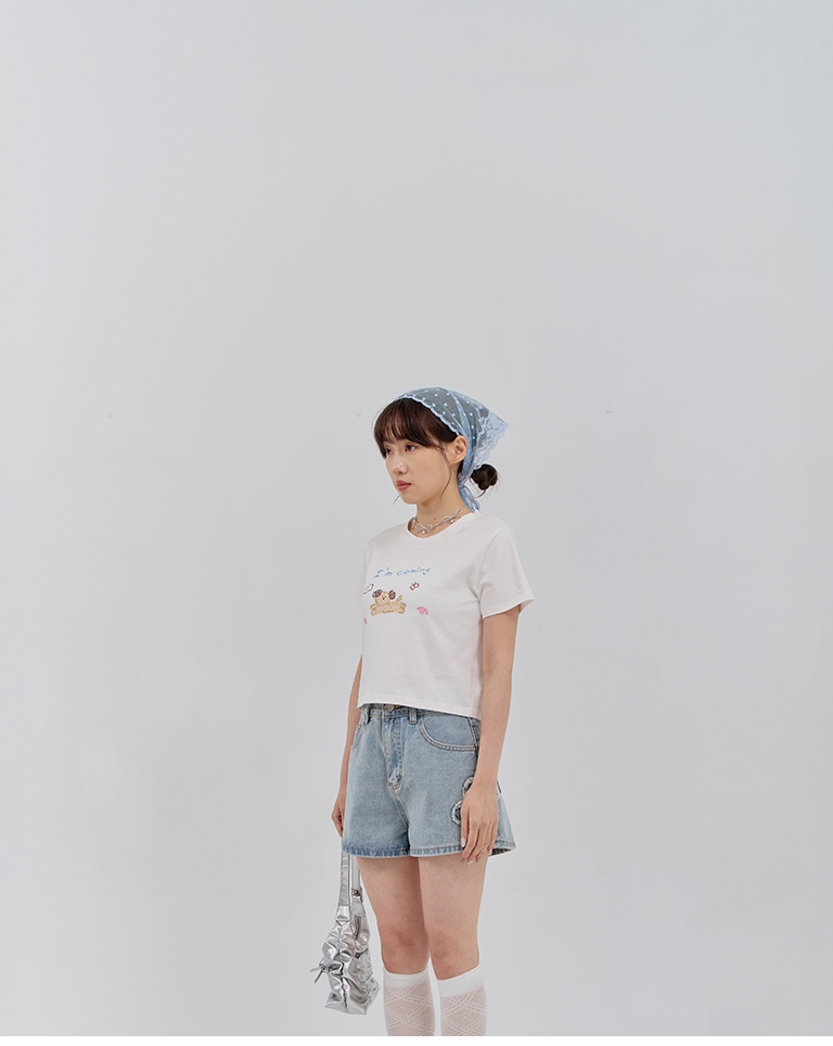 手描きドッグプリントショート丈トップス 2色展開