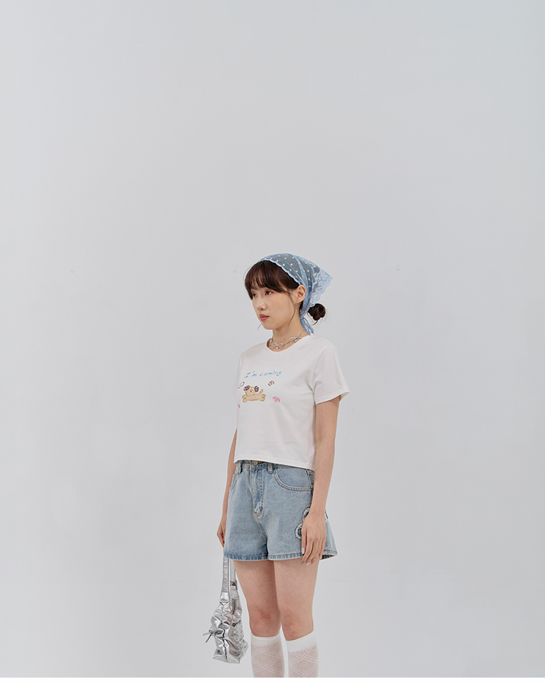 手描きドッグプリントショート丈トップス 2色展開