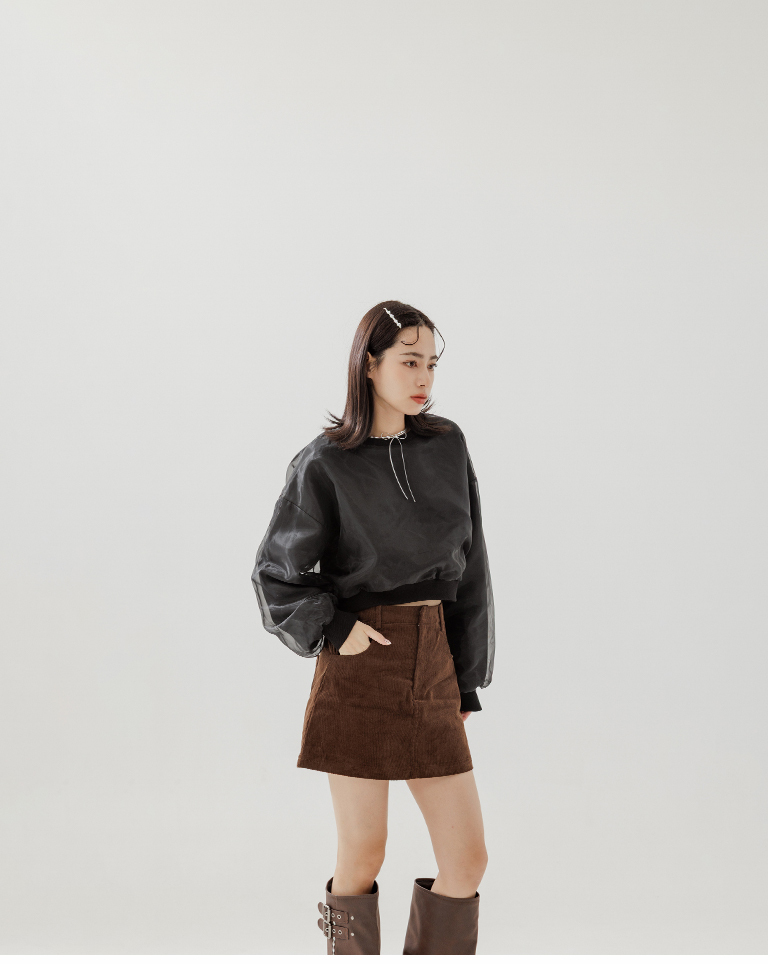 シャイニー2層チュールショートスウェット 2色展開