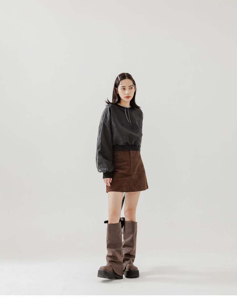 シャイニー2層チュールショートスウェット 2色展開