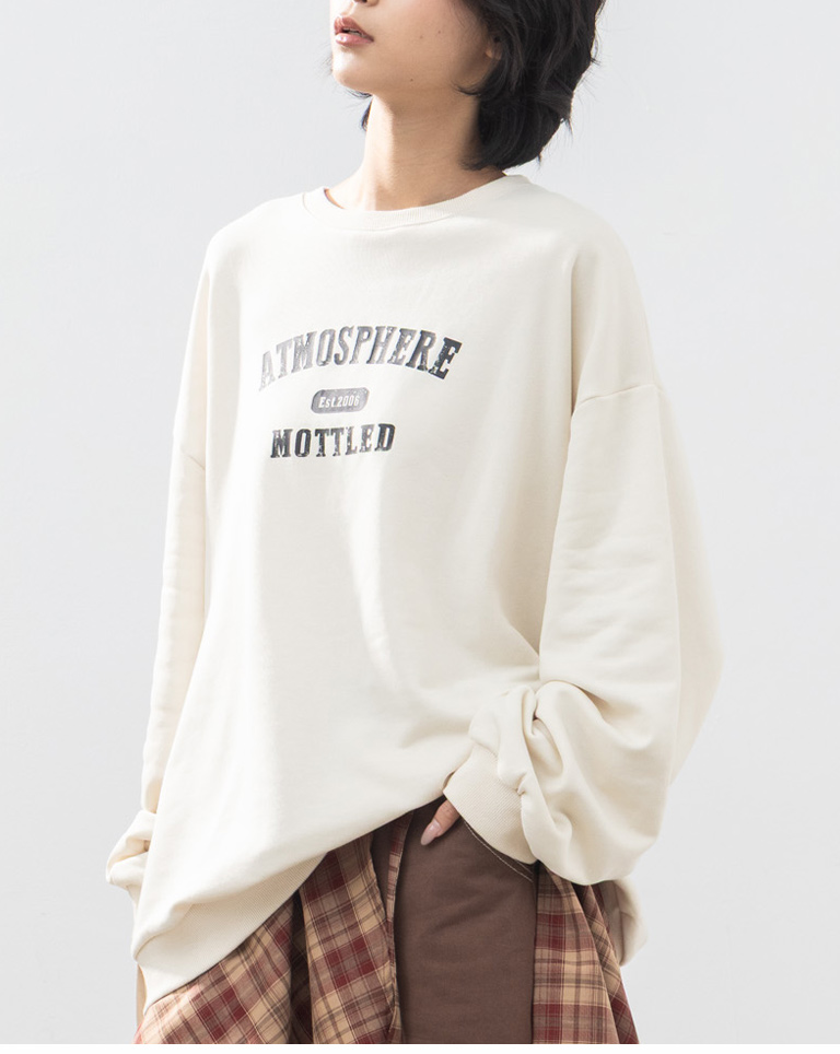 英字プリント長袖スウェット 2色展開