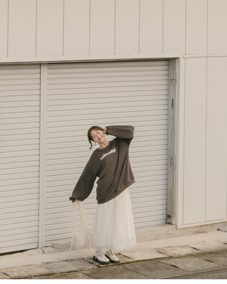 フラワー刺繍スウェット 3色展開