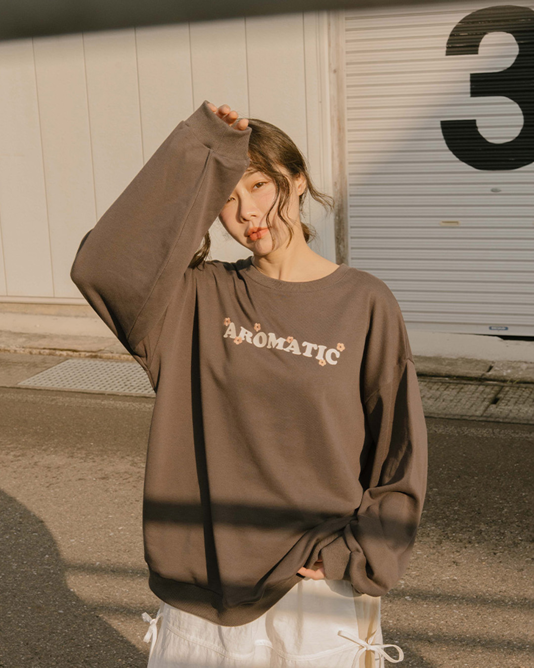 フラワー刺繍スウェット 3色展開