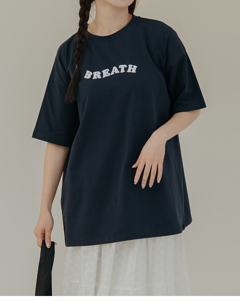 ぷっくりロゴTシャツ 2色展開