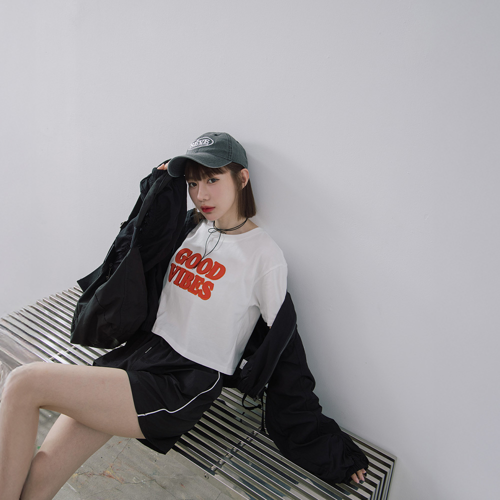 ロゴTシャツ 2色展開