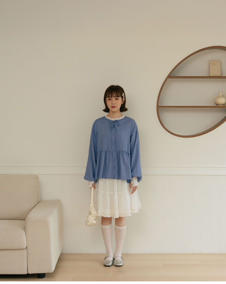 ピンストライプリボンボタンフレアトップス 2色展開