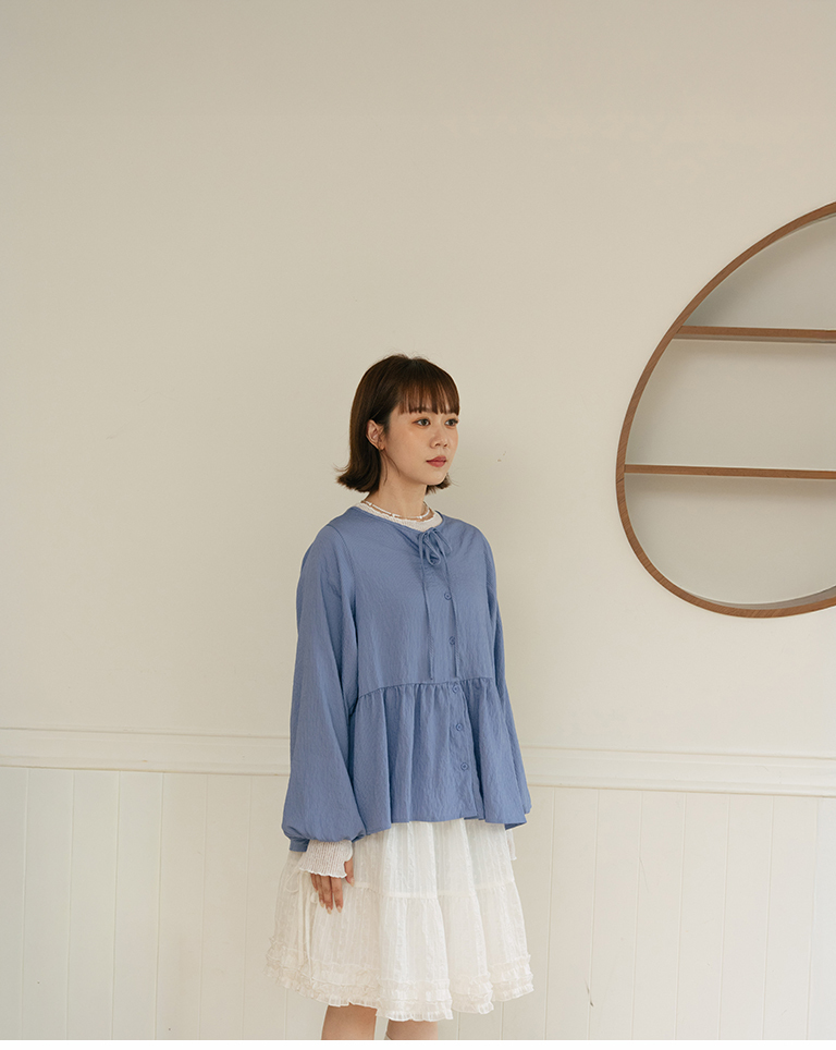 ピンストライプリボンボタンフレアトップス 2色展開