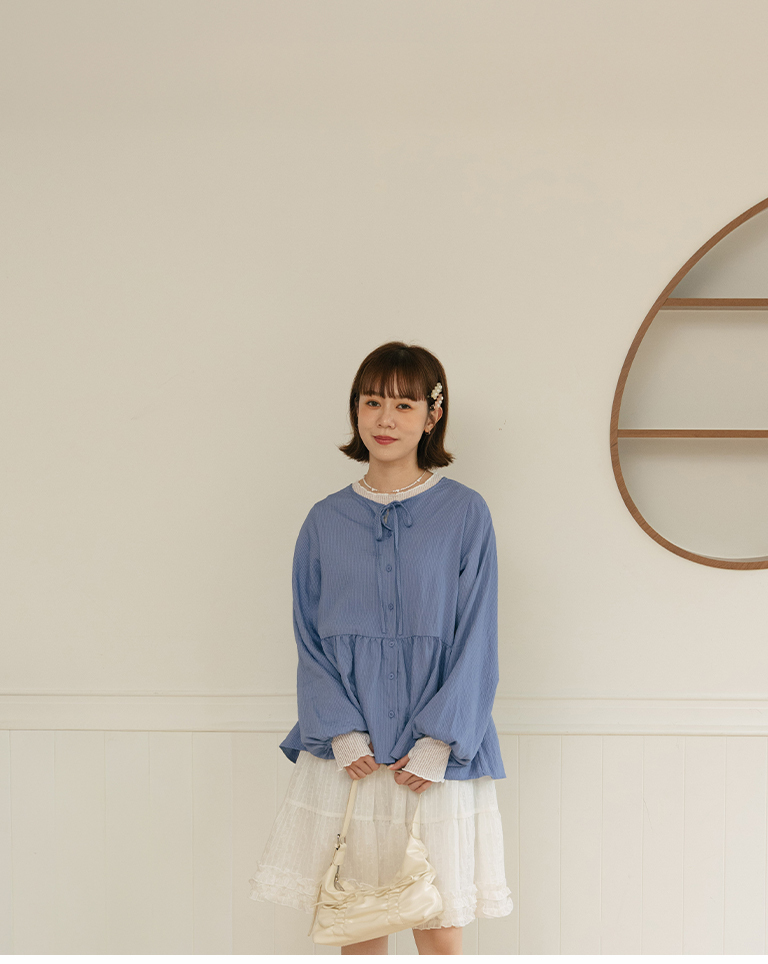 ピンストライプリボンボタンフレアトップス 2色展開