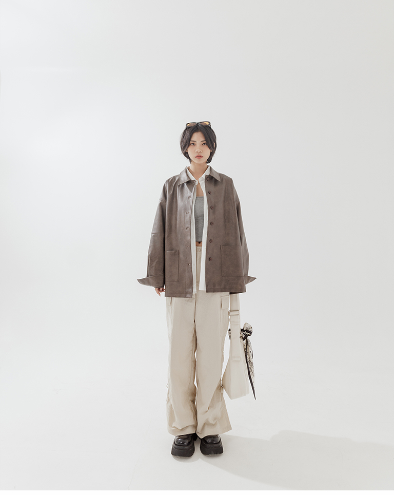 ボタンレザージャケット 2色展開