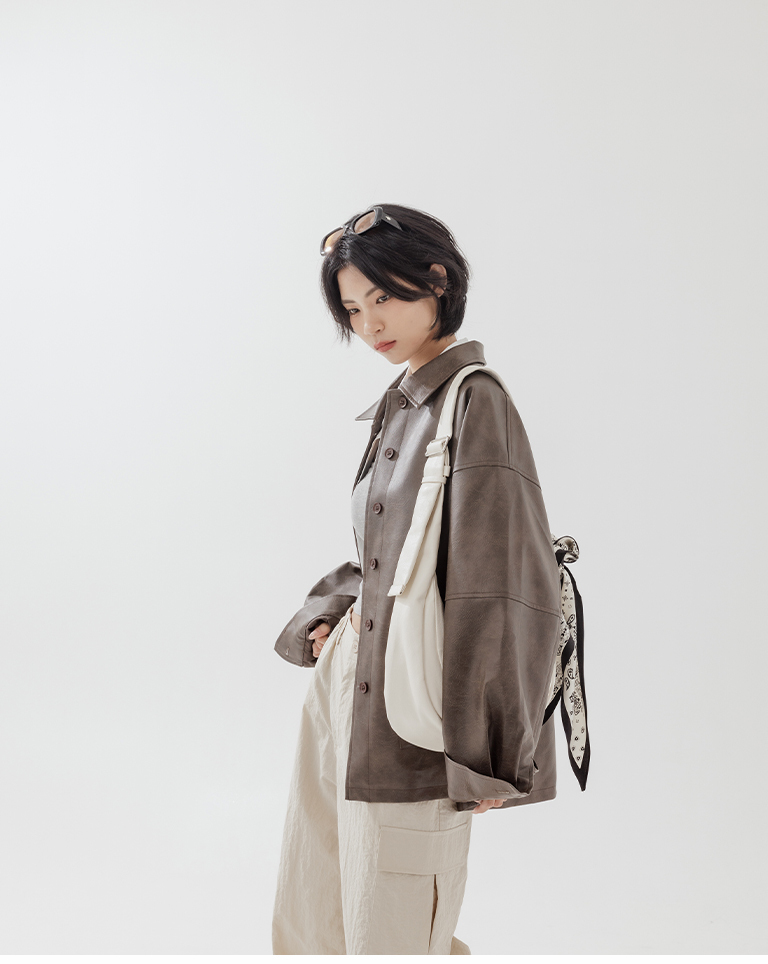 ボタンレザージャケット 2色展開