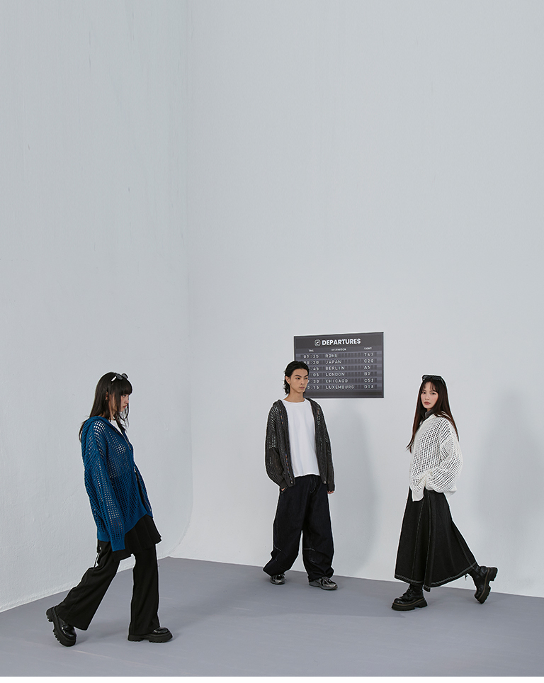 ユニセックス透かし編みニットパーカー