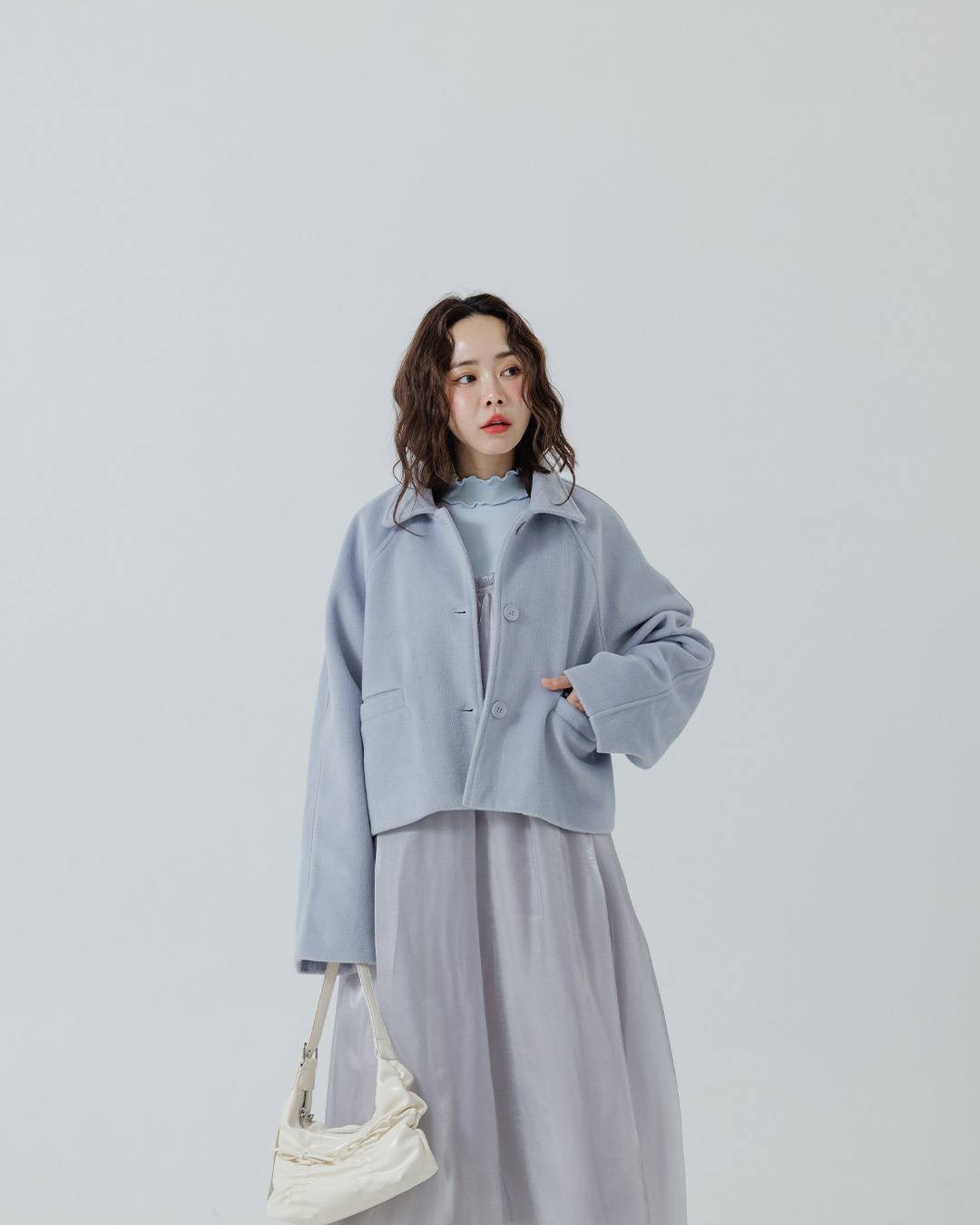 ウールブレンドボタンショートジャケット ブルー