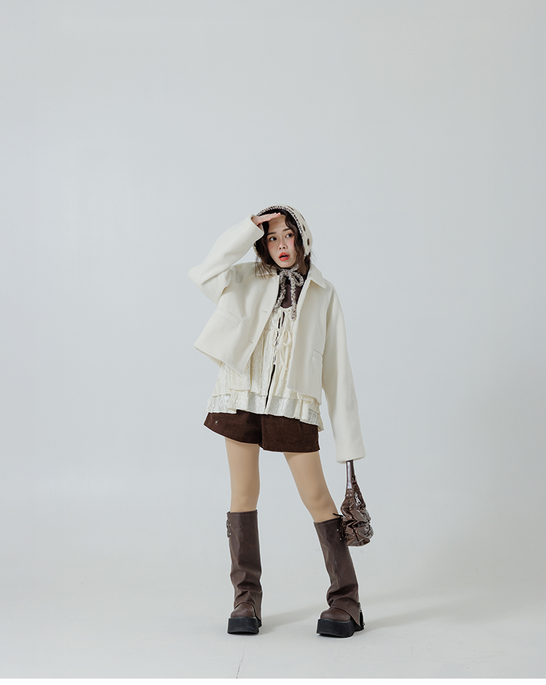 ウールブレンドボタンショートジャケット オフホワイト