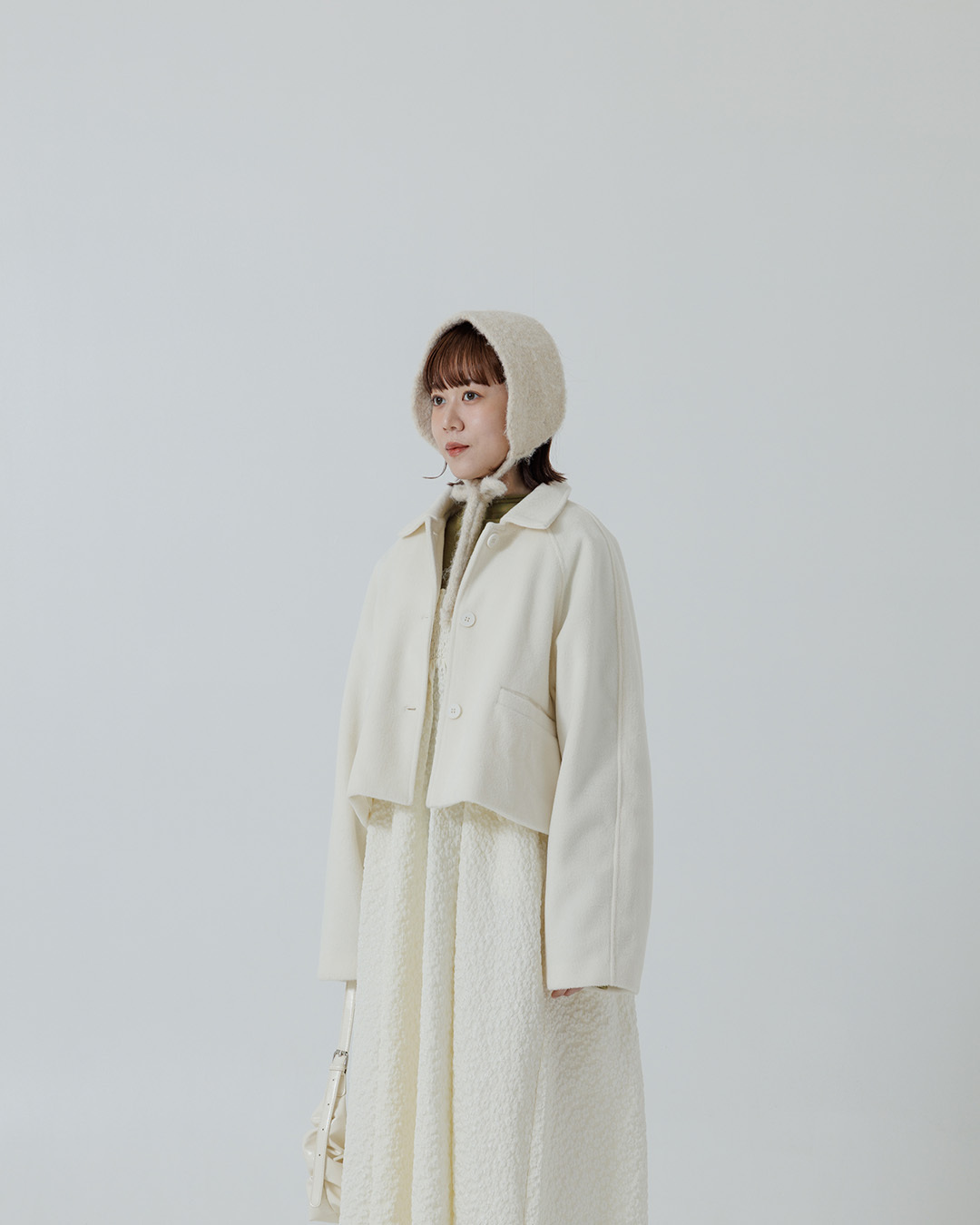 ウールブレンドボタンショートジャケット オフホワイト