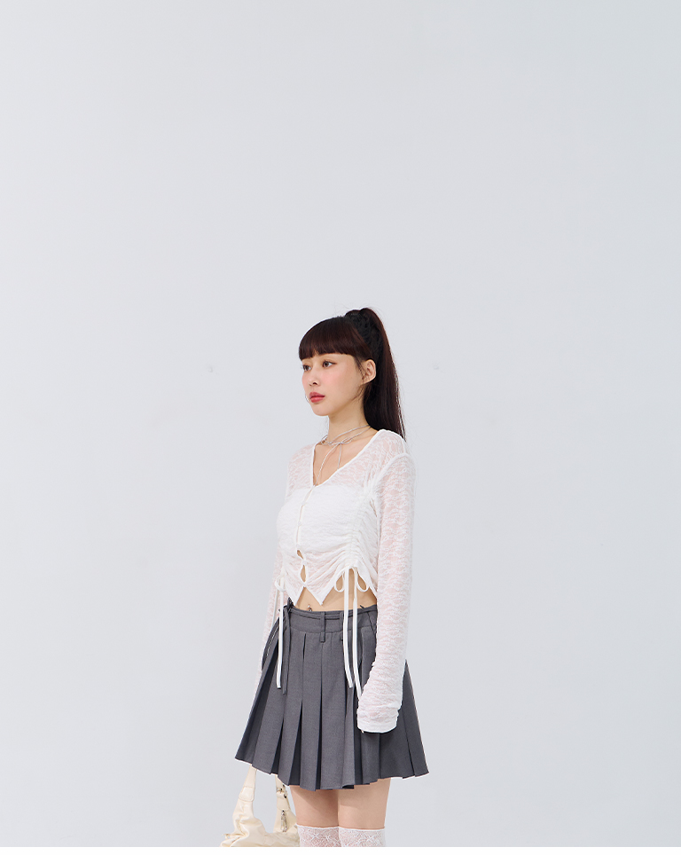 透かし編みクロップドドロストトップス 2色展開