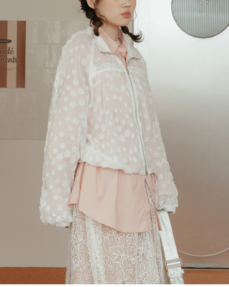 春5尚未收到---立体刺繍シアージャケット 2色展開
