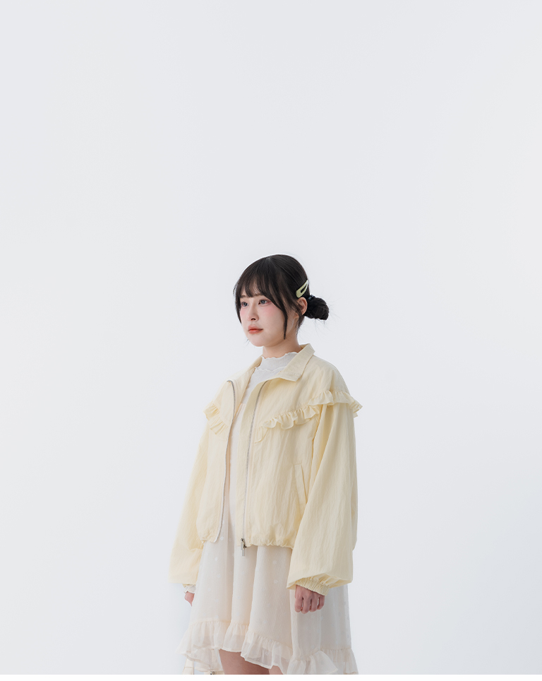 春8商未收到---フリル シャーリングジャケット 3色展開