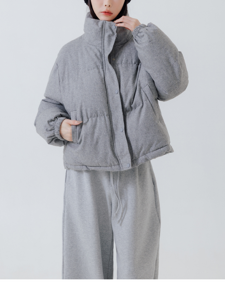 立ち襟キルティングジャケット 2色展開